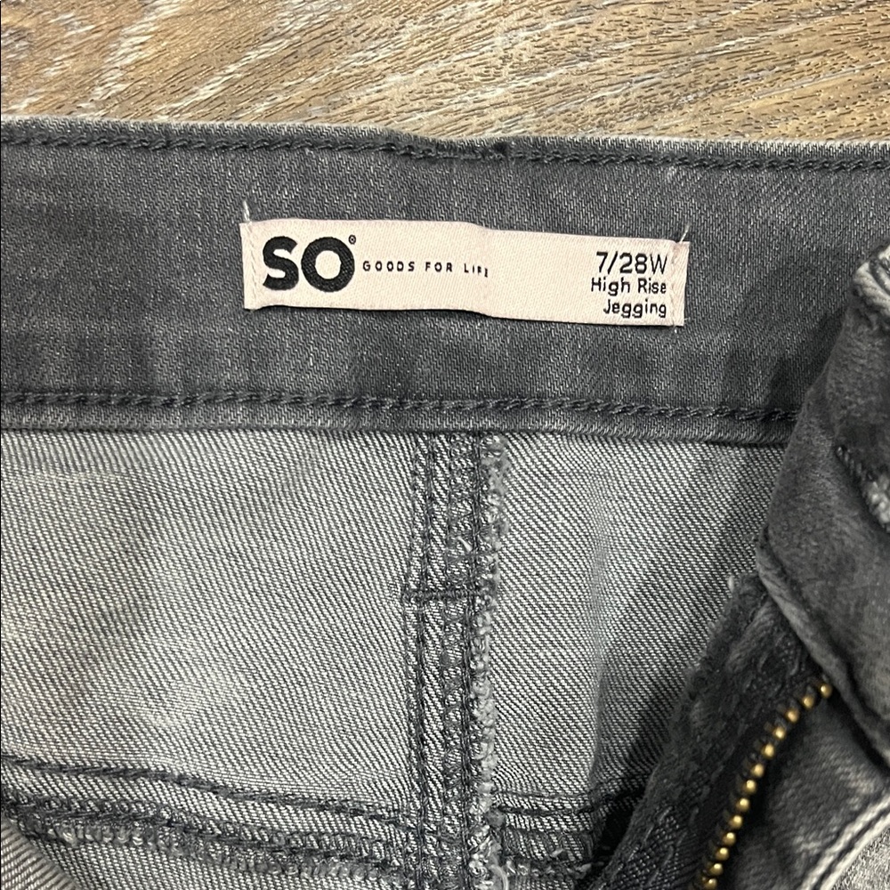SO Women's Distressed Black Skinny Jeans - Picture 2 of 7